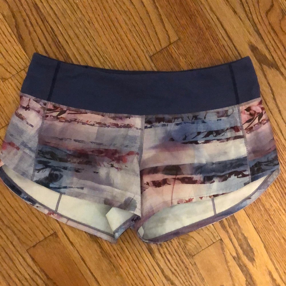 BRAND NEW LULULEMON SHORTS